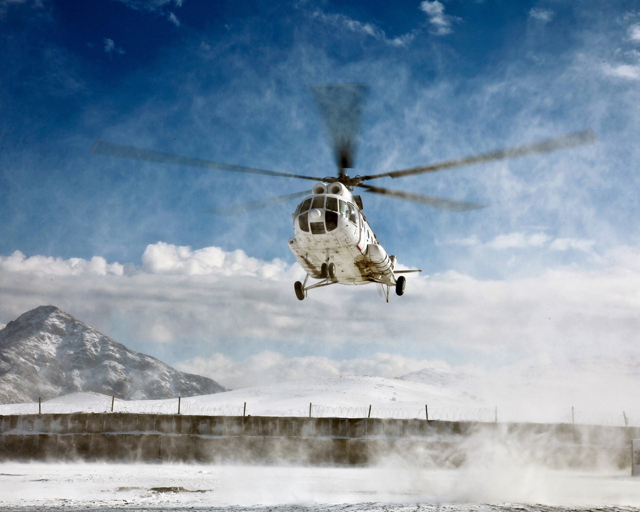Военные вертолеты HD обои #17 - 1280x1024