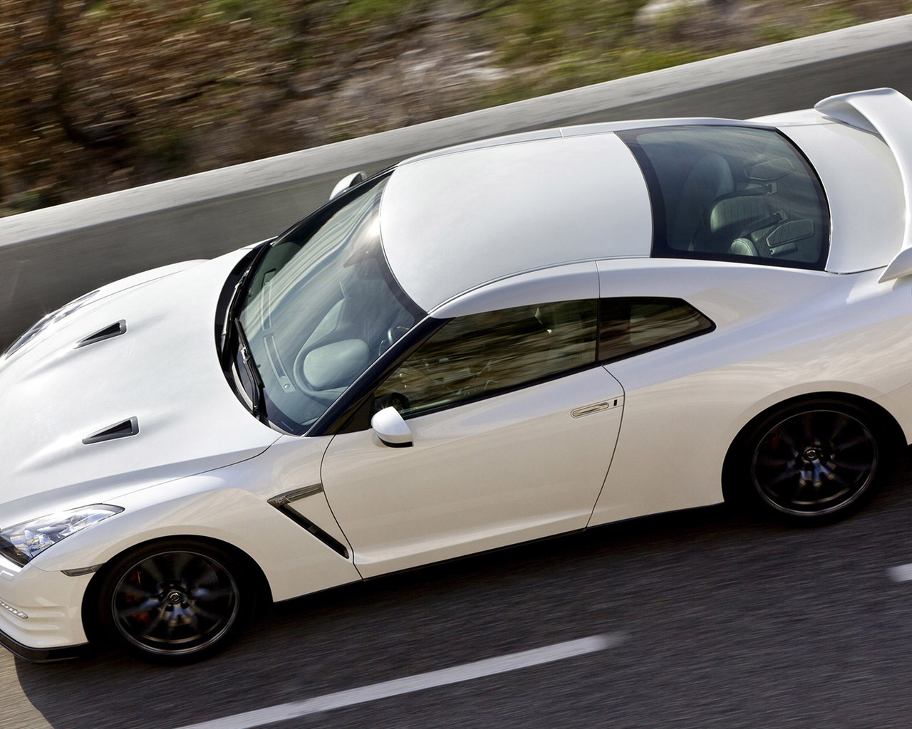 Nissan GT-R Egoist 2011 HD обои #5 - 1280x1024