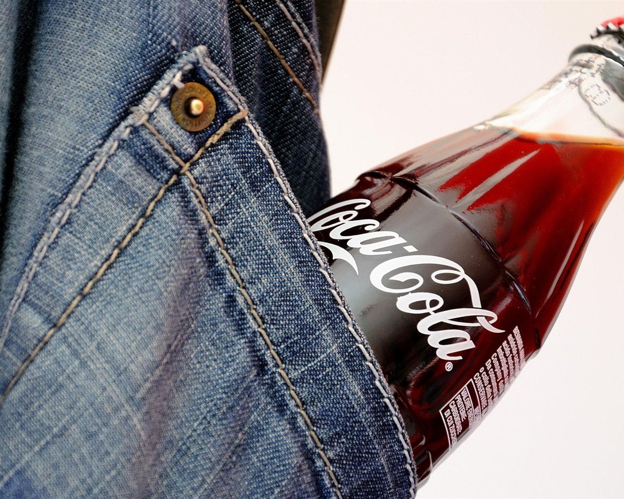 Coca-Cola красивыми обоями объявление #20 - 1280x1024