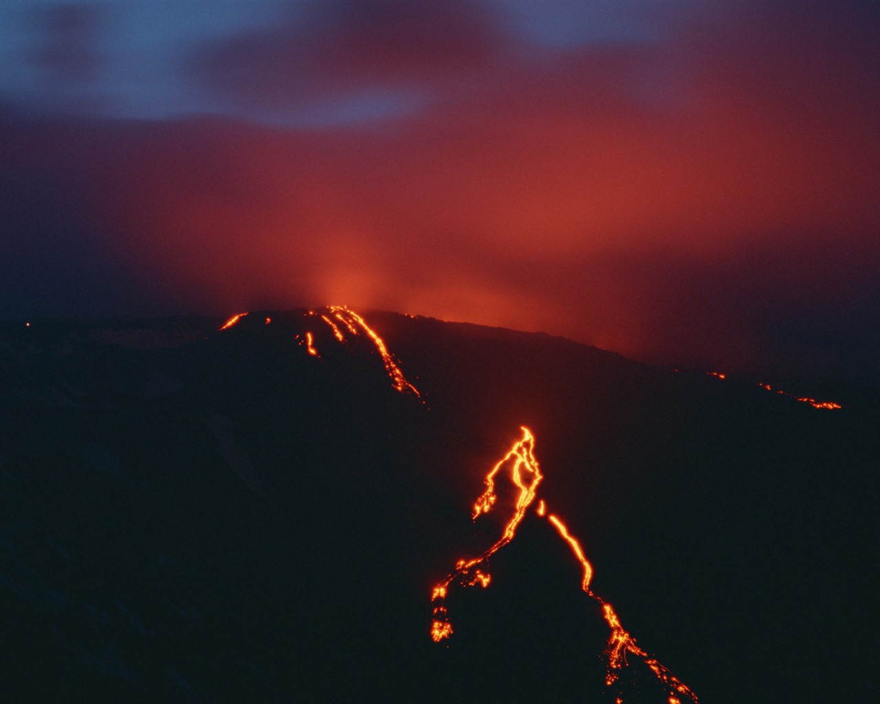 Vulkanausbruch von der herrlichen Landschaft Tapeten #5 - 1280x1024
