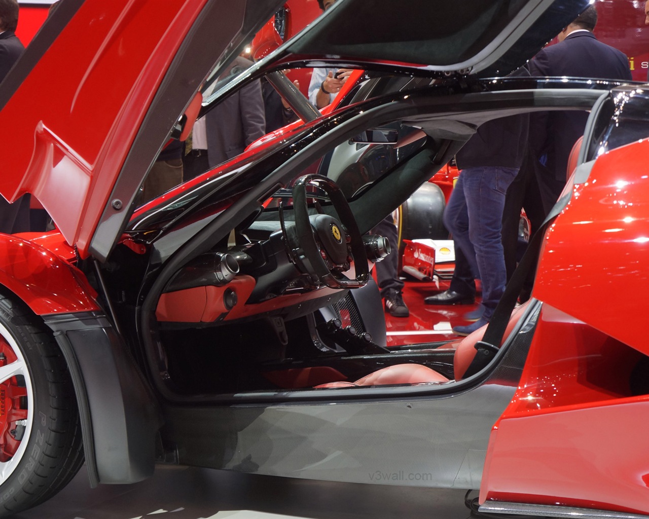2013 Ferrari LaFerrari красного суперкара HD обои #18 - 1280x1024