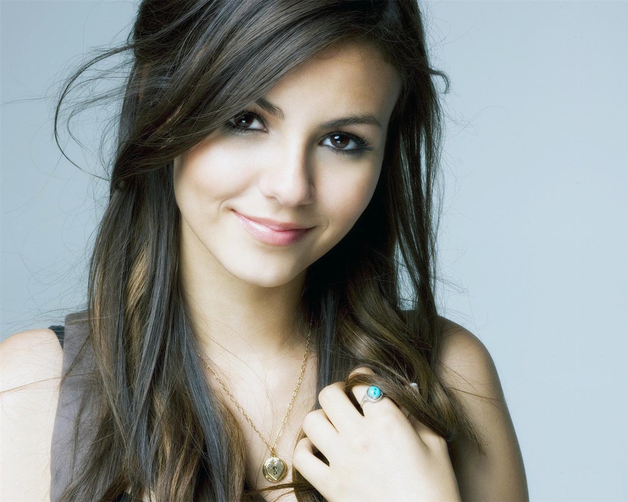 Victoria Justice krásné Tapety na plochu #6 - 1280x1024