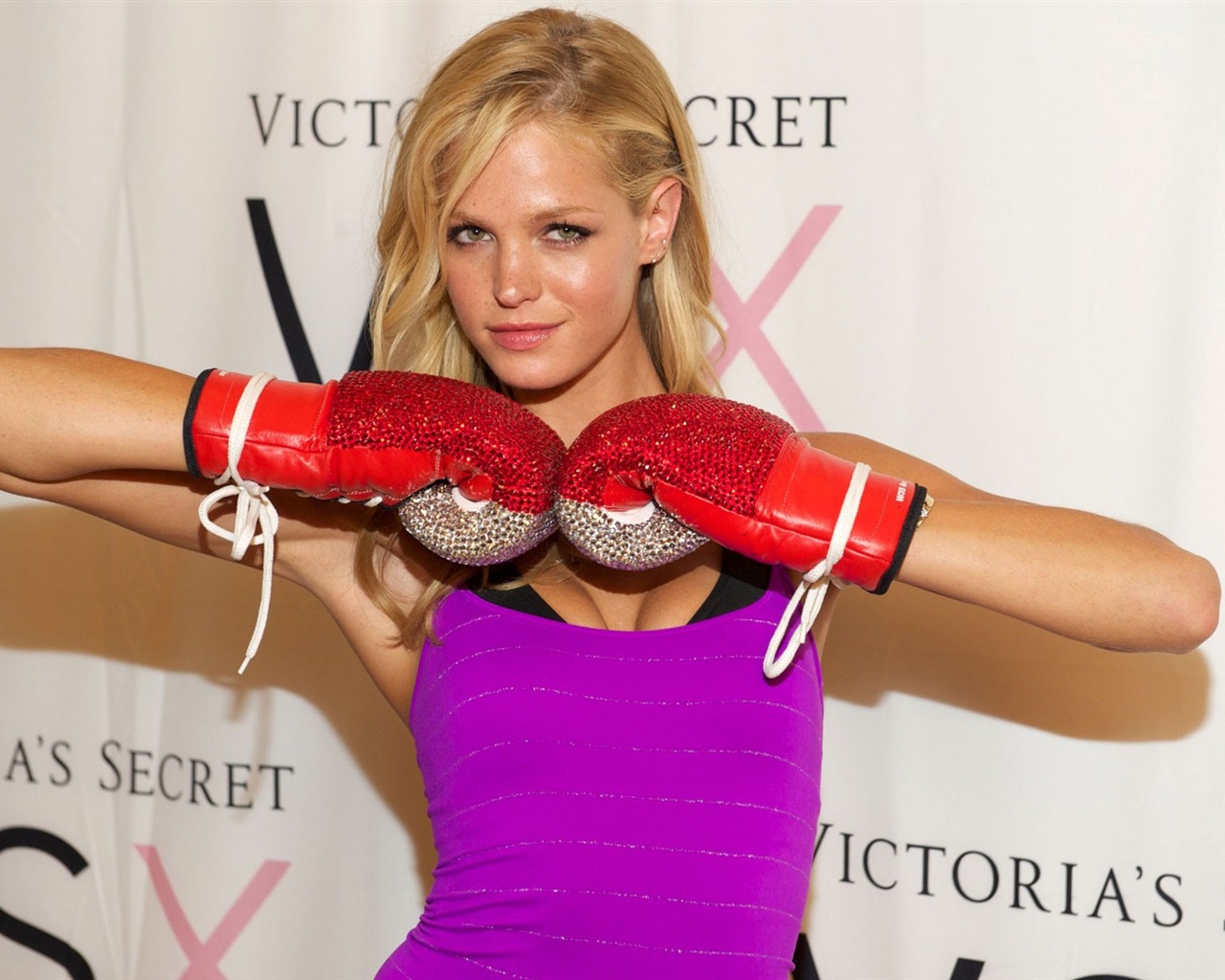 Erin Heatherton krásné Tapety na plochu #14 - 1280x1024