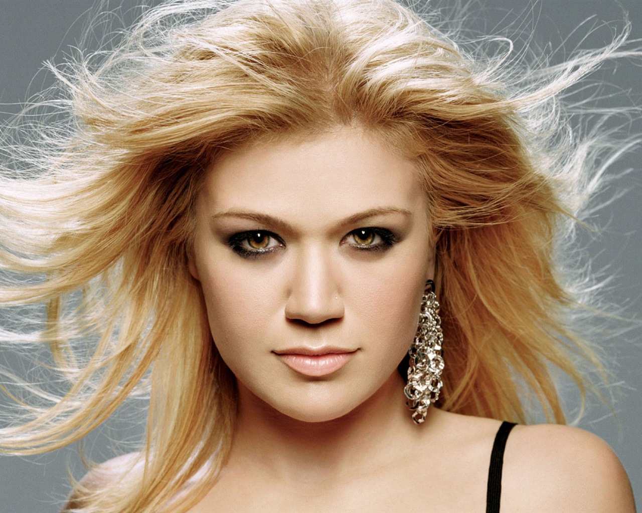 Kelly Clarkson beautiful wallpapers #14 - 1280x1024