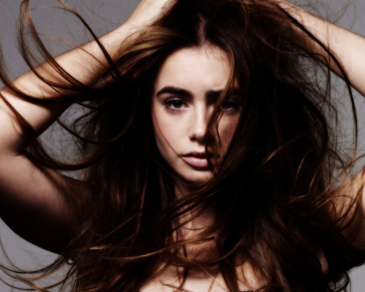 Lily Collins beautiful wallpapers #3 - 1280x1024