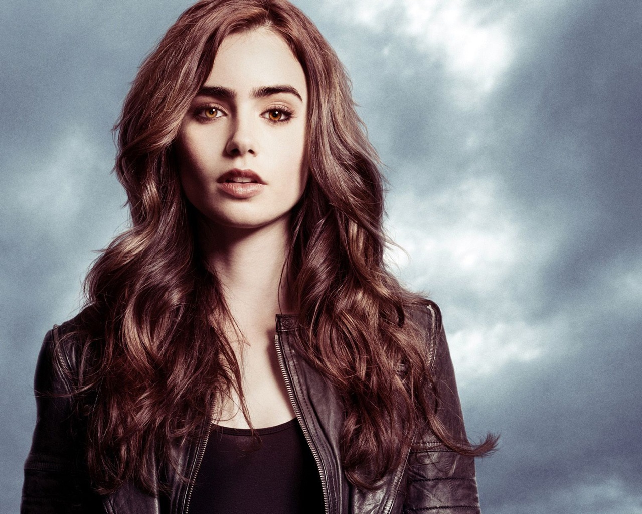 Lily Collins beautiful wallpapers #18 - 1280x1024