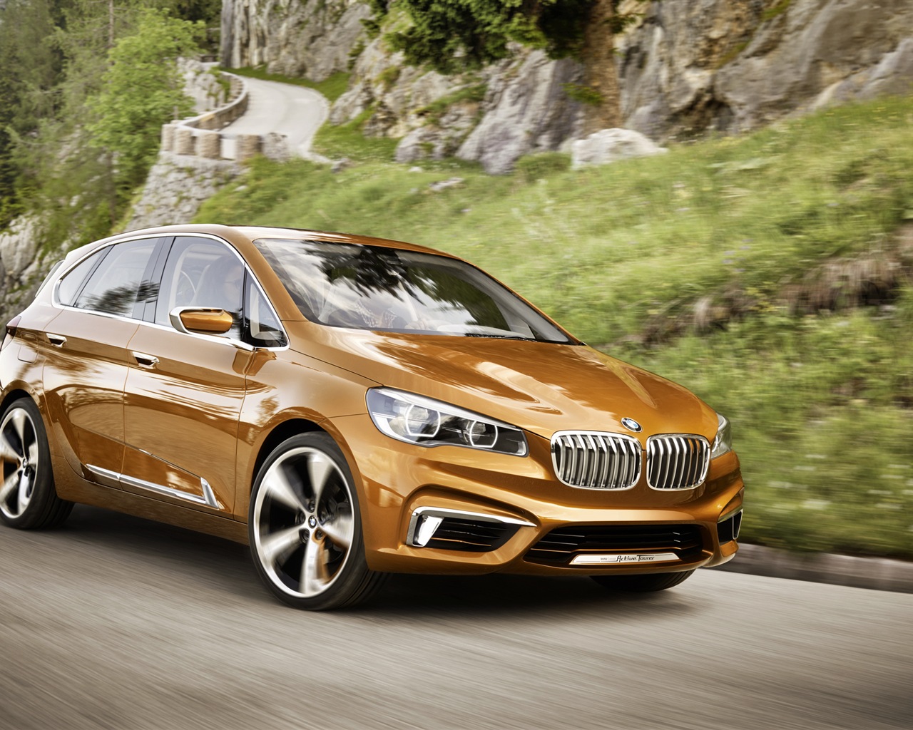 2013 BMW Concept activos Tourer fondos de pantalla de alta definición #1 - 1280x1024