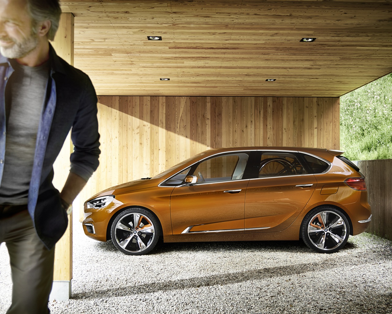 2013 BMW Concept actifs wallpapers HD Tourer #4 - 1280x1024