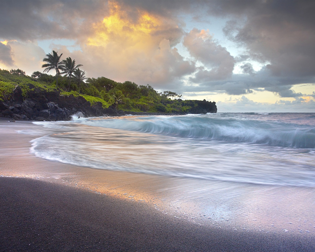 Windows 8 theme wallpaper: Hawaiian scenery #16 - 1280x1024