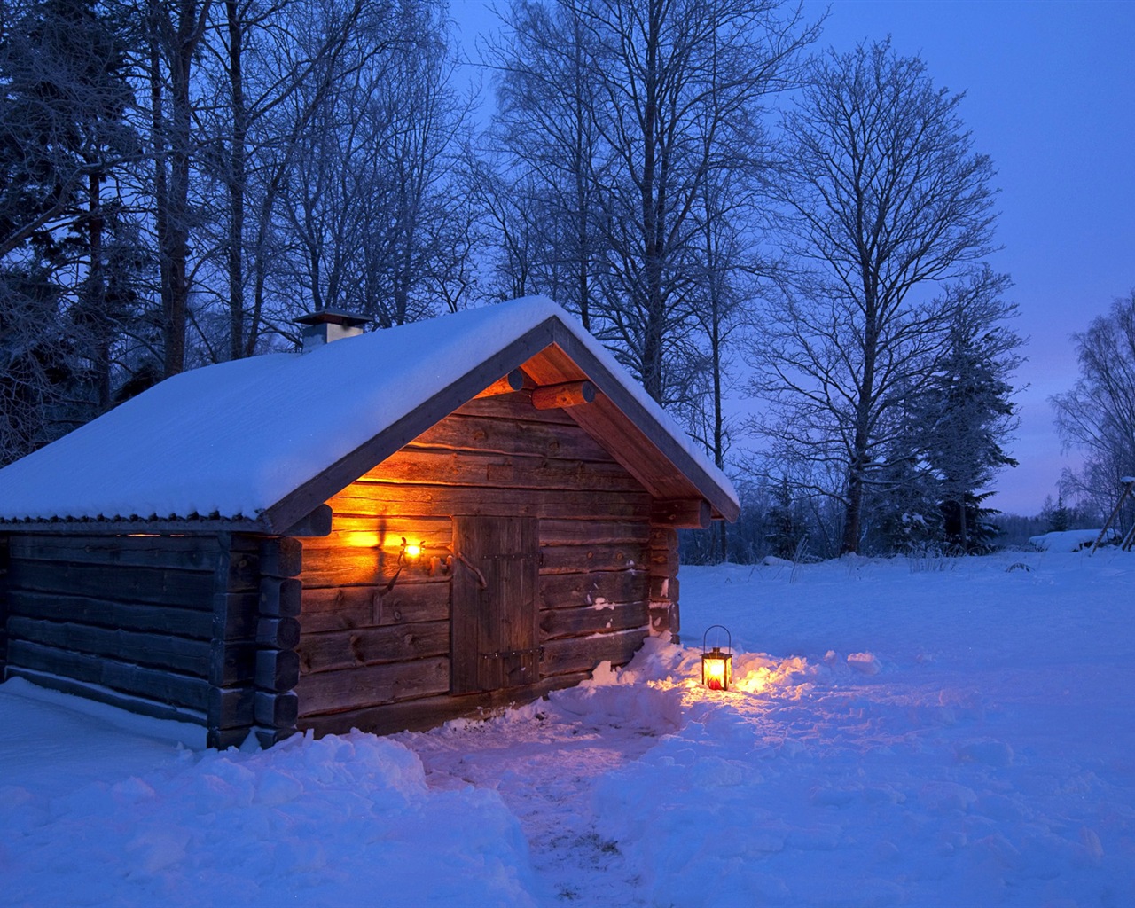 Windows 8 主题高清壁纸：冬季雪的夜景5 - 1280x1024