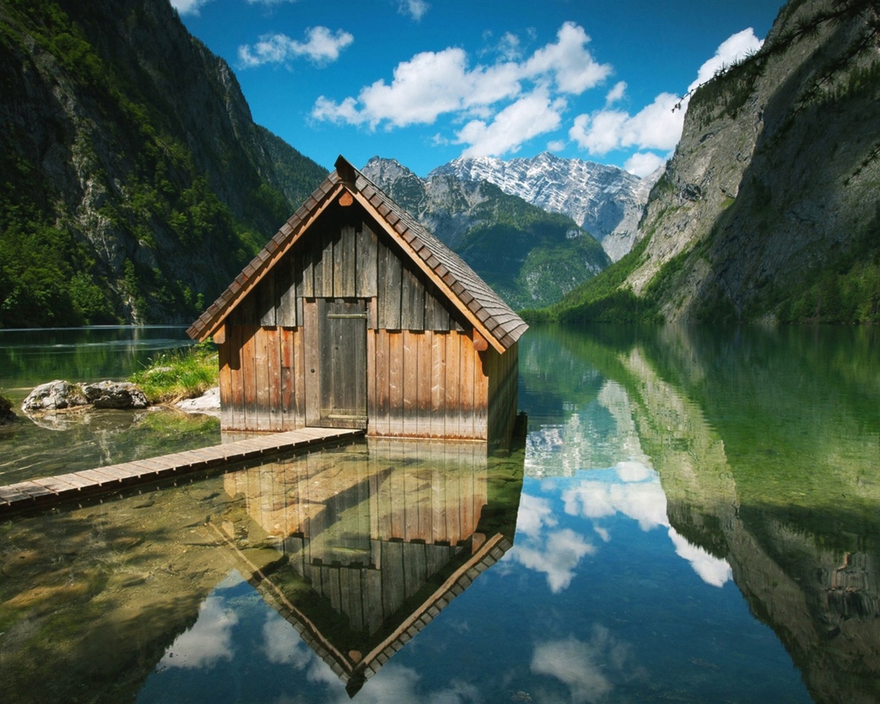 Réflexion dans le fond d'un paysage naturel de l'eau #15 - 1280x1024