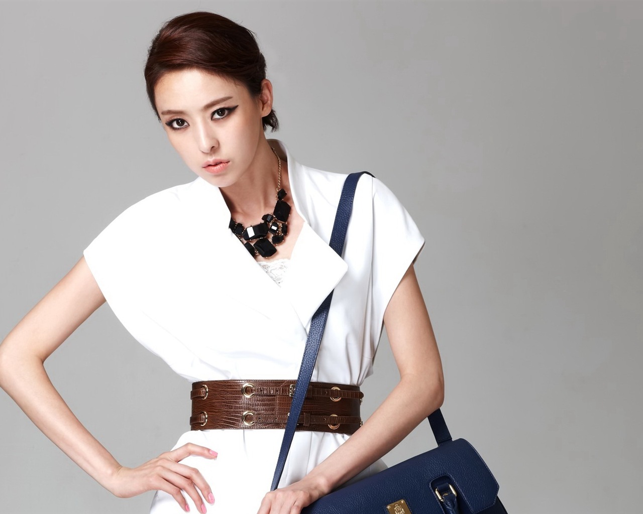 Korean beautiful girl, Lee Da Hae, HD wallpapers #9 - 1280x1024