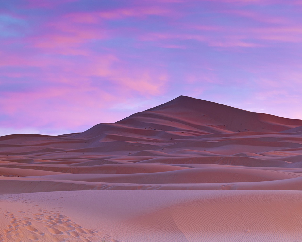 炎热干旱的沙漠，Windows 8 全景宽屏壁纸1 - 1280x1024