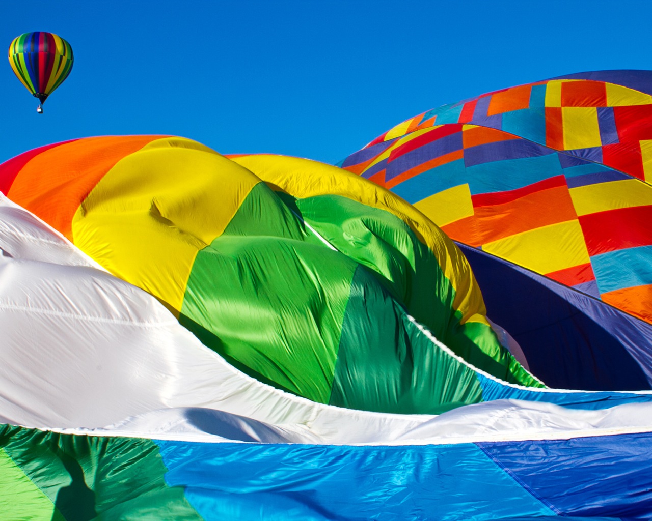 Regenbogen Heißluftballon, Windows 8 Theme HD Wallpaper #9 - 1280x1024