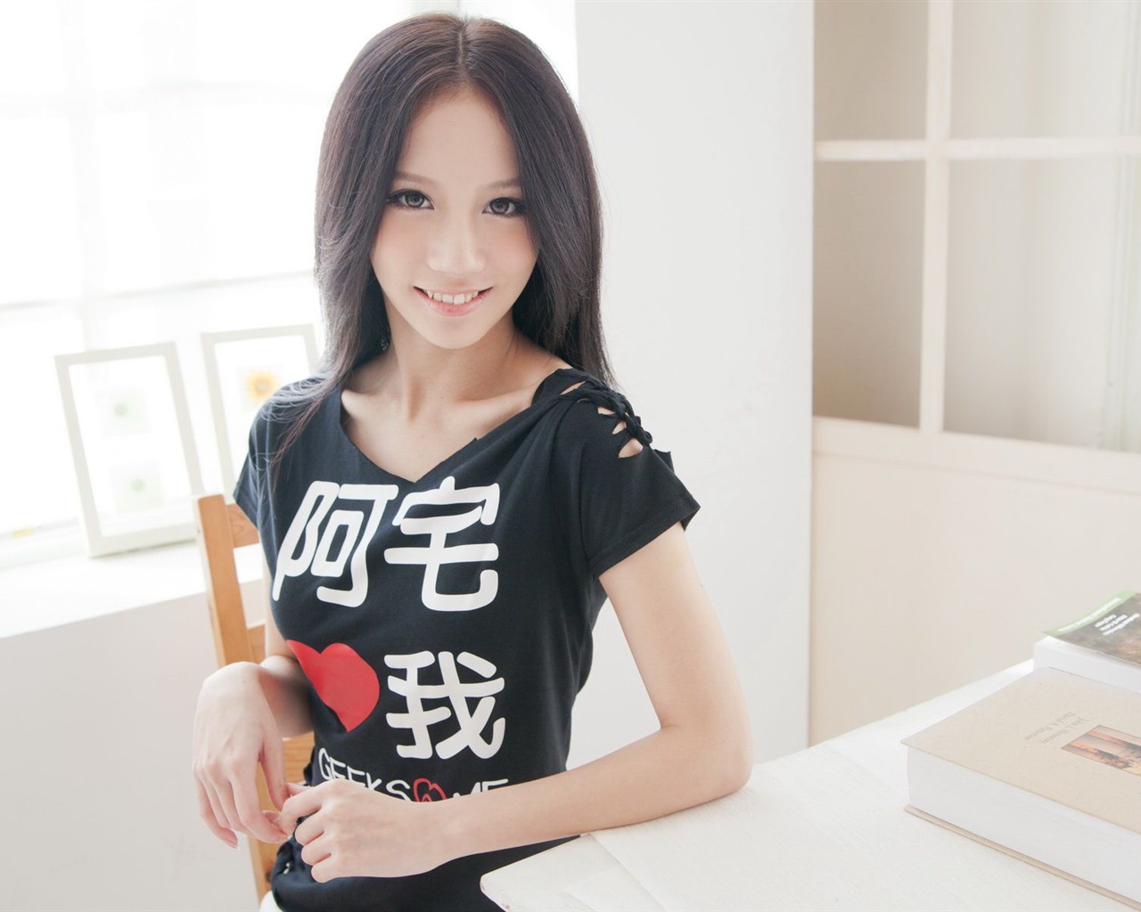 Тайвань девушки в помещении обои SunnyLin HD #1 - 1280x1024