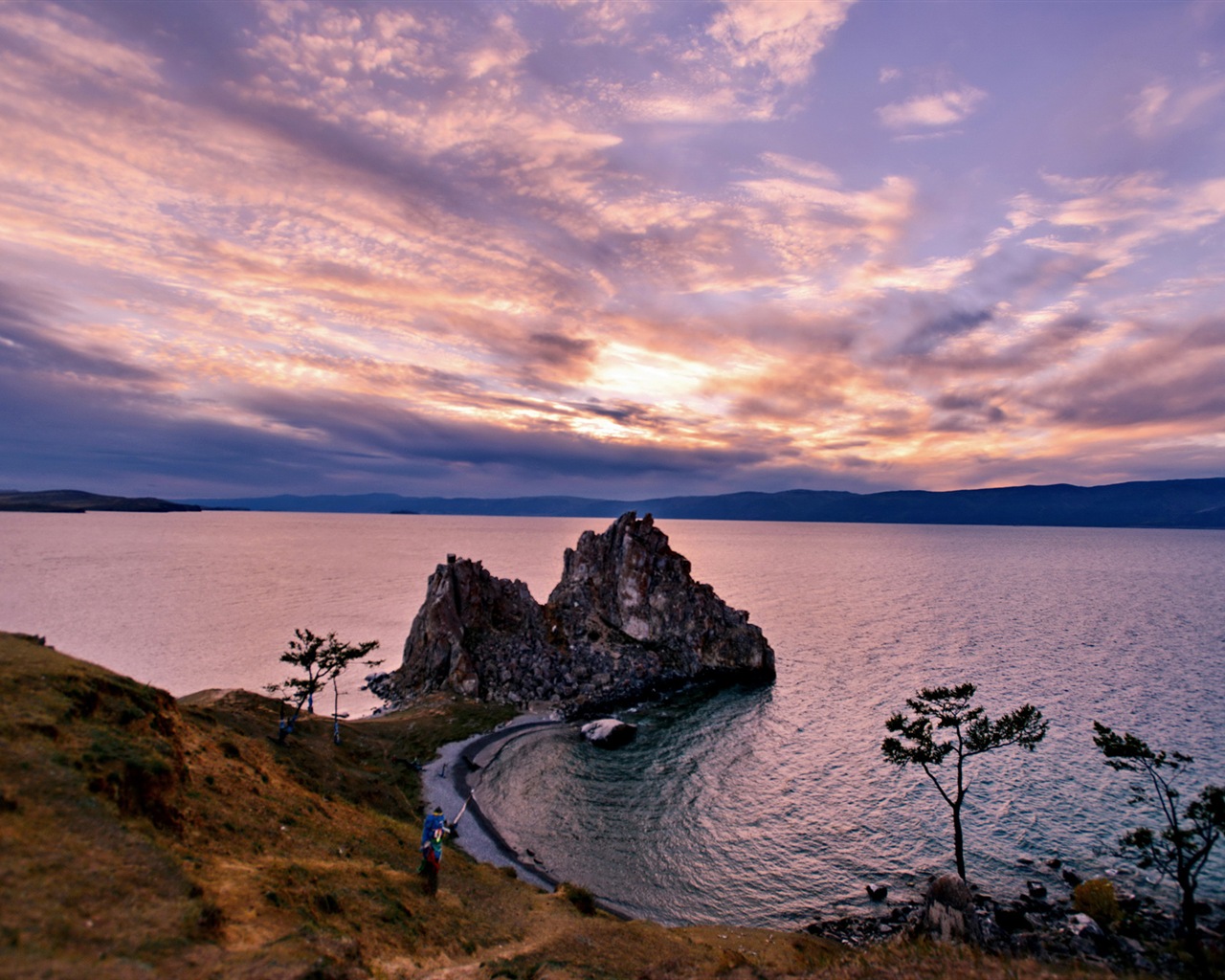 Озеро Байкал в России, декорации HD обои #11 - 1280x1024