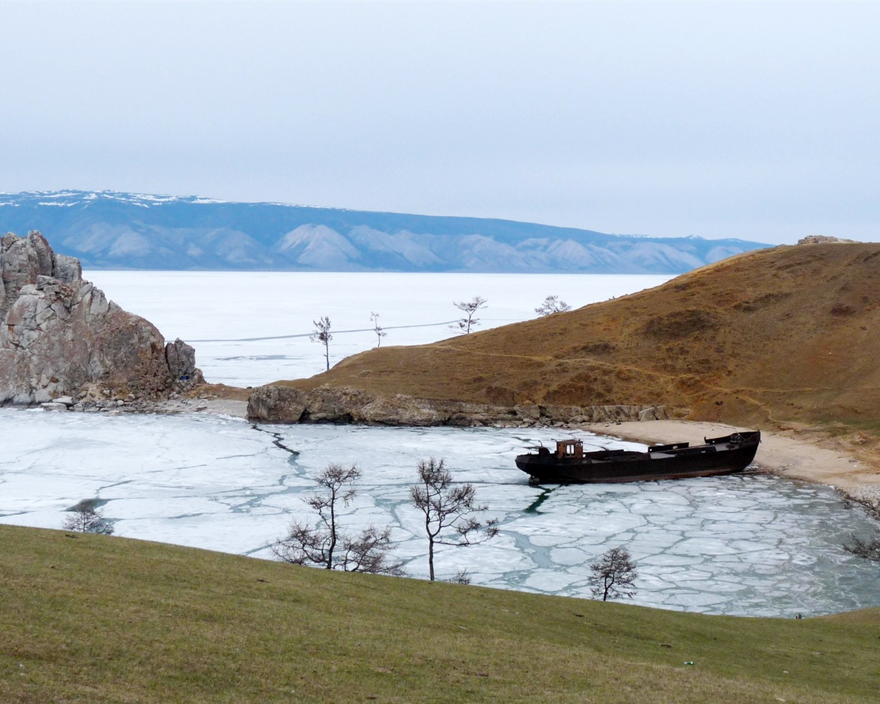 Озеро Байкал в России, декорации HD обои #19 - 1280x1024