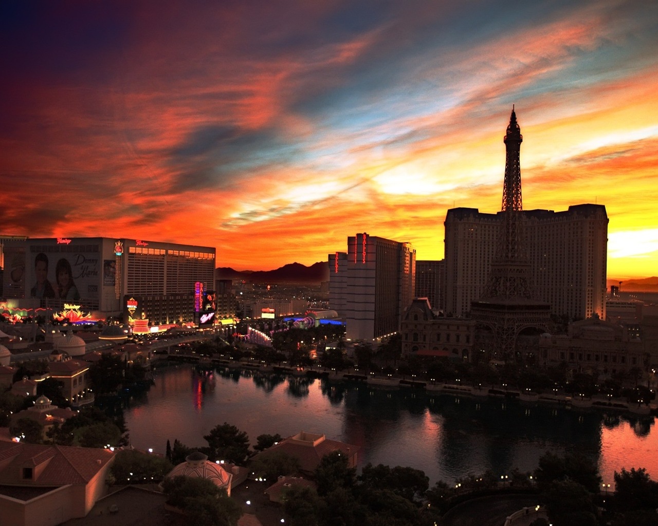 Hermosa noche en fondos de pantalla de alta definición de Las Vegas #5 - 1280x1024