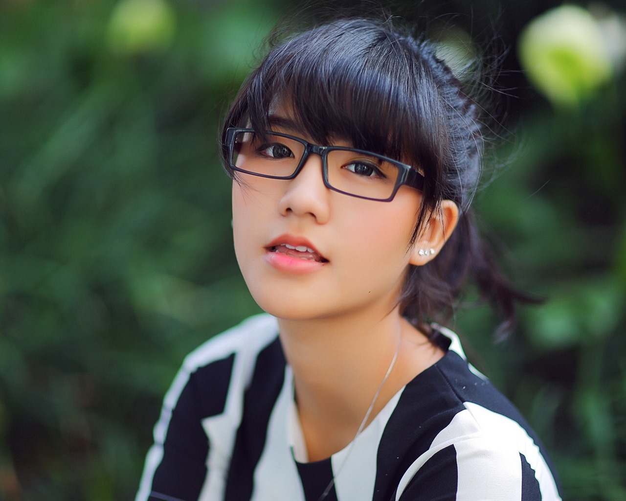 Čistá a krásná mladá Asiatka kolekce HD tapety na plochu (2) #21 - 1280x1024