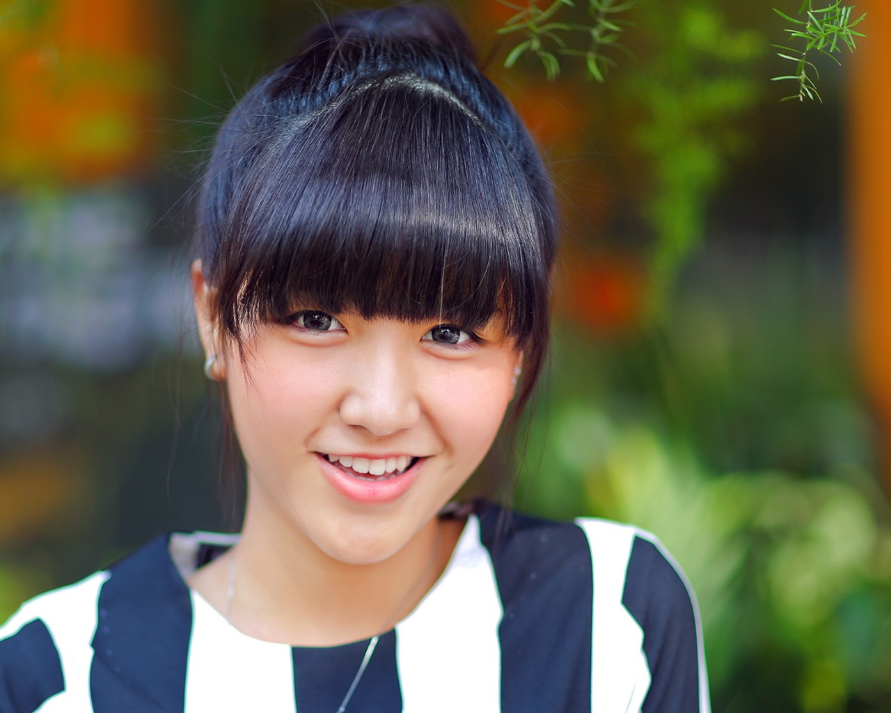 清纯可爱年轻的亚洲女孩 高清壁纸合集(四)37 - 1280x1024