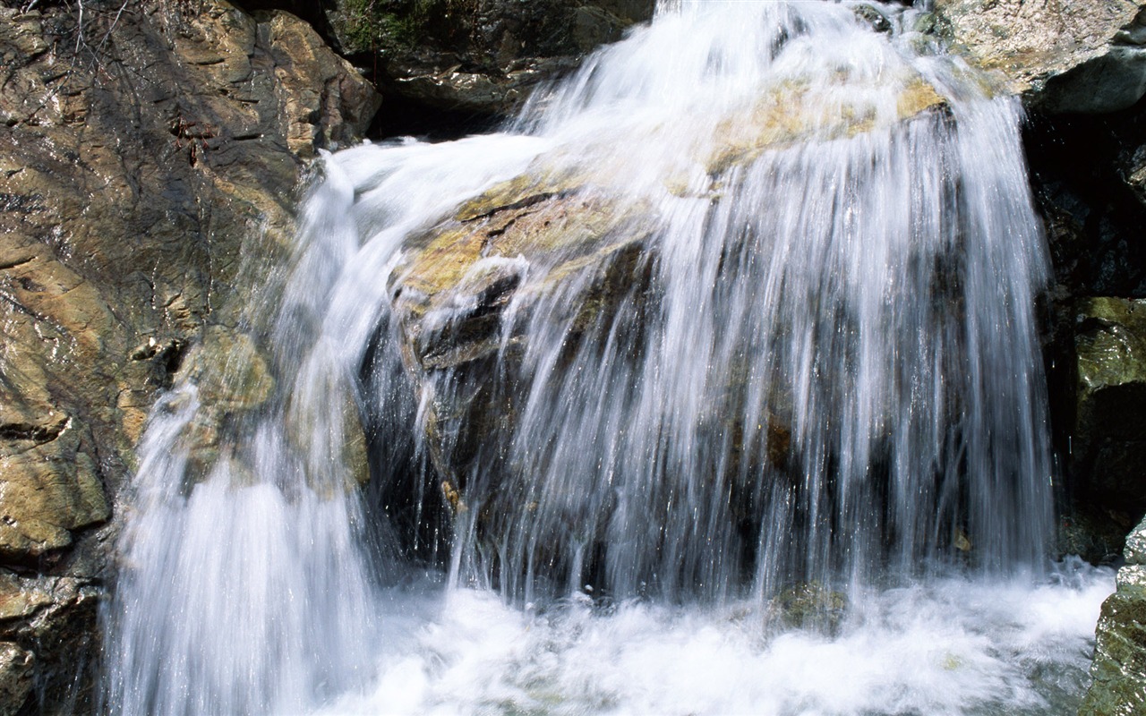 滝は、HD画像ストリーム #12 - 1280x800