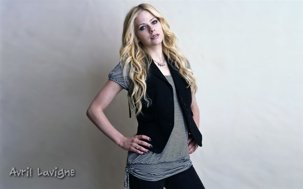 Avril Lavigne krásnou tapetu #15 - 1280x800