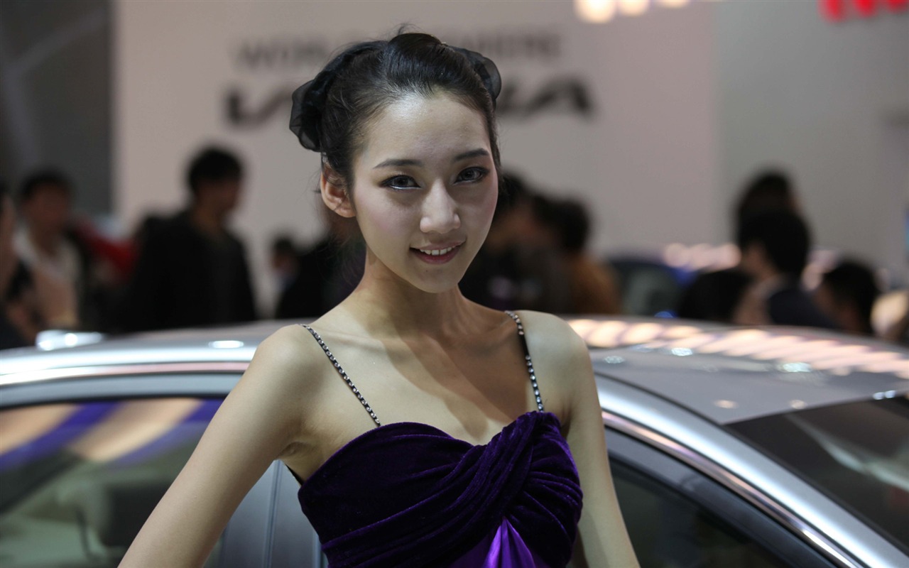 2010 v Pekingu Mezinárodním autosalonu krása (1) (vítr honí mraky práce) #21 - 1280x800