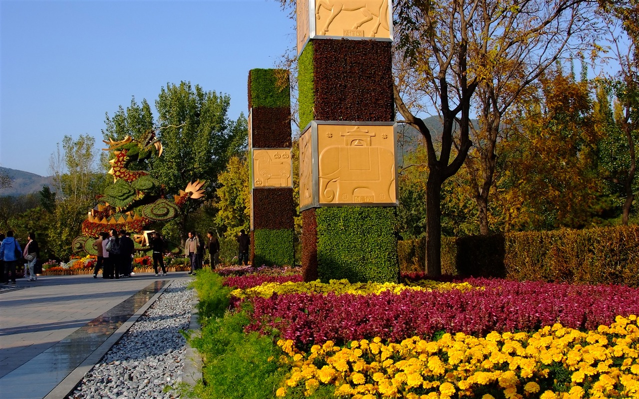 Xiangshan autumn garden (rebar works) #13 - 1280x800