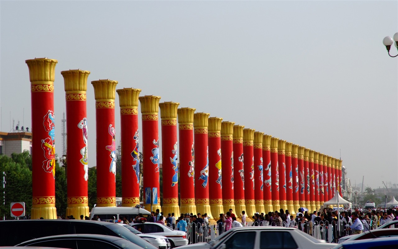 Costumes, Tiananmen Square (rebar works) #6 - 1280x800