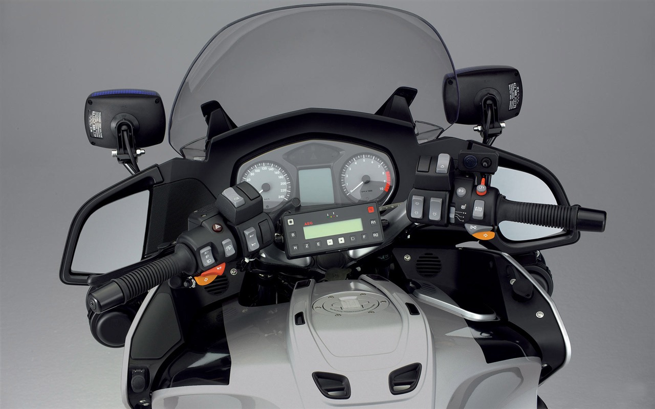 BMW fondos de pantalla de la motocicleta (4) #11 - 1280x800