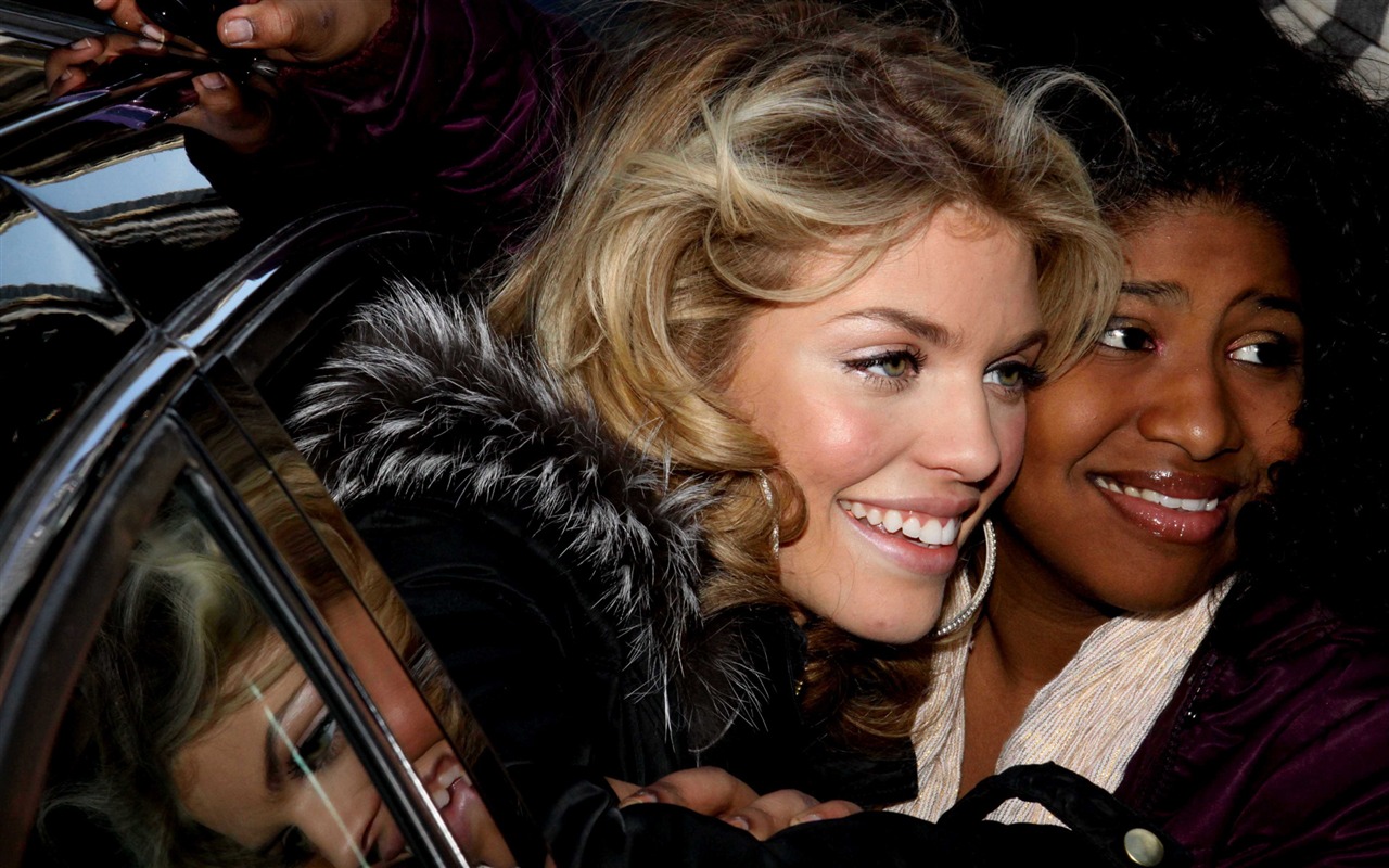 AnnaLynne McCord krásnou tapetu #9 - 1280x800