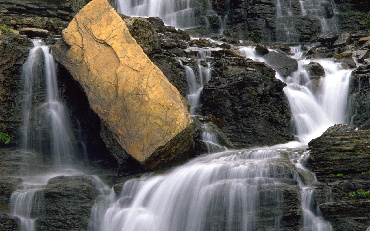 Waterfall streams wallpaper (5) #20 - 1280x800