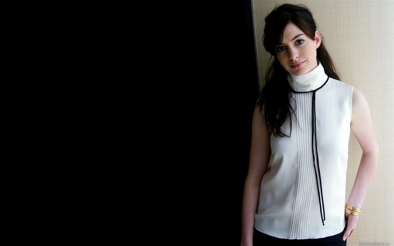 Anne Hathaway beautiful wallpaper (2) #5 - 1280x800