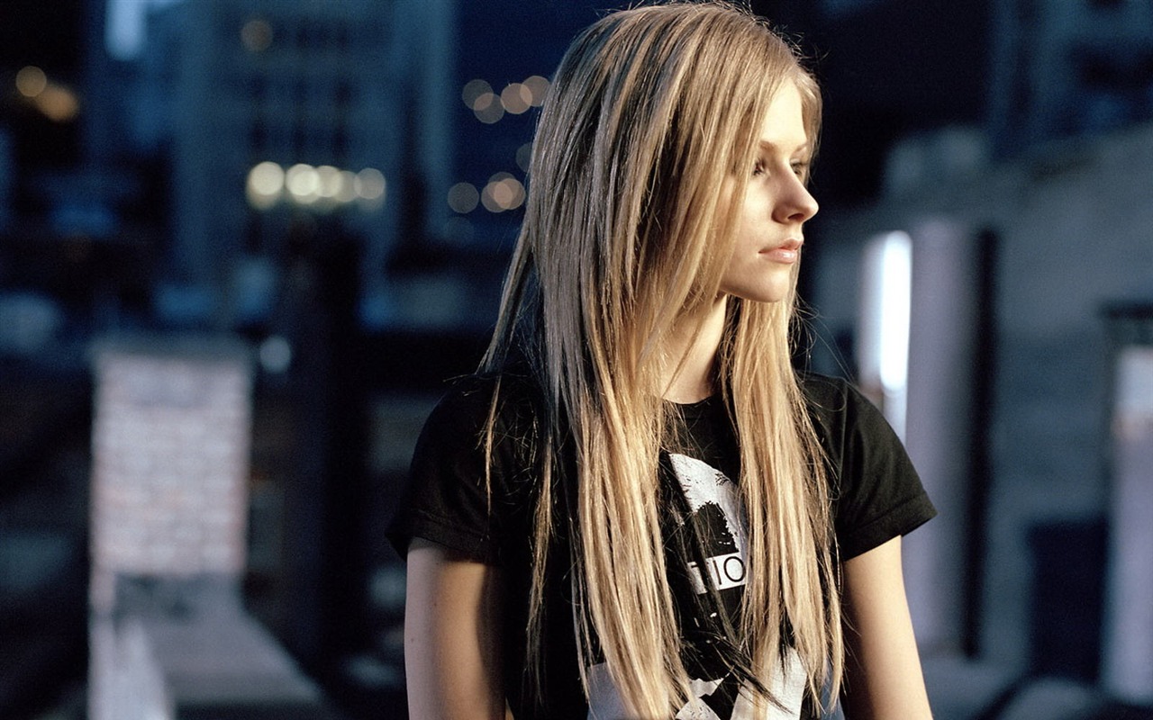 Avril Lavigne 艾薇儿·拉维妮 美女壁纸(三)5 - 1280x800
