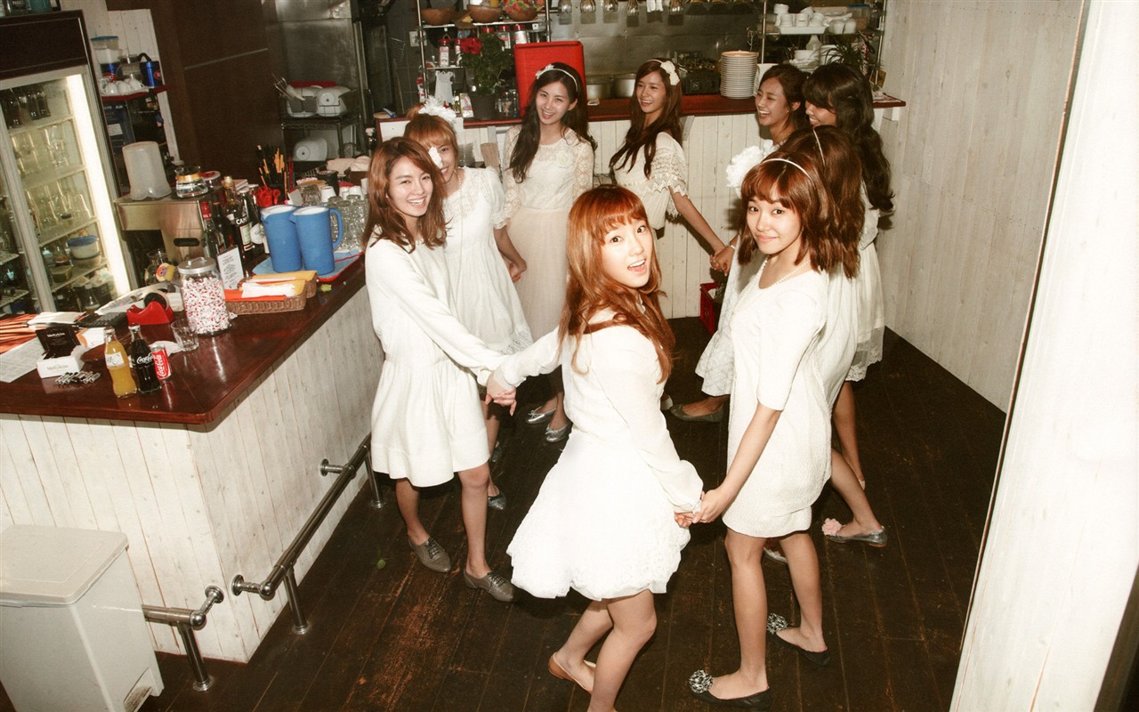 Fond d'écran Generation Girls (6) #11 - 1280x800