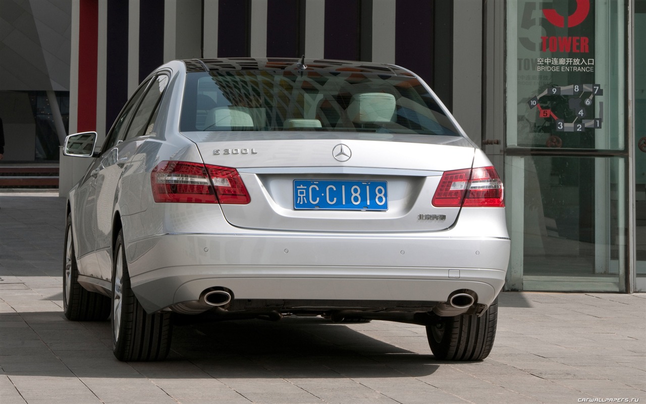 Mercedes-Benz E-Class Long Version - 2010 HD wallpaper #10 - 1280x800