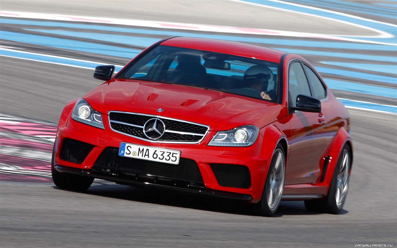 Mercedes-Benz C63 AMG Black Series Coupe - 2011 HD wallpapers #14 - 1280x800