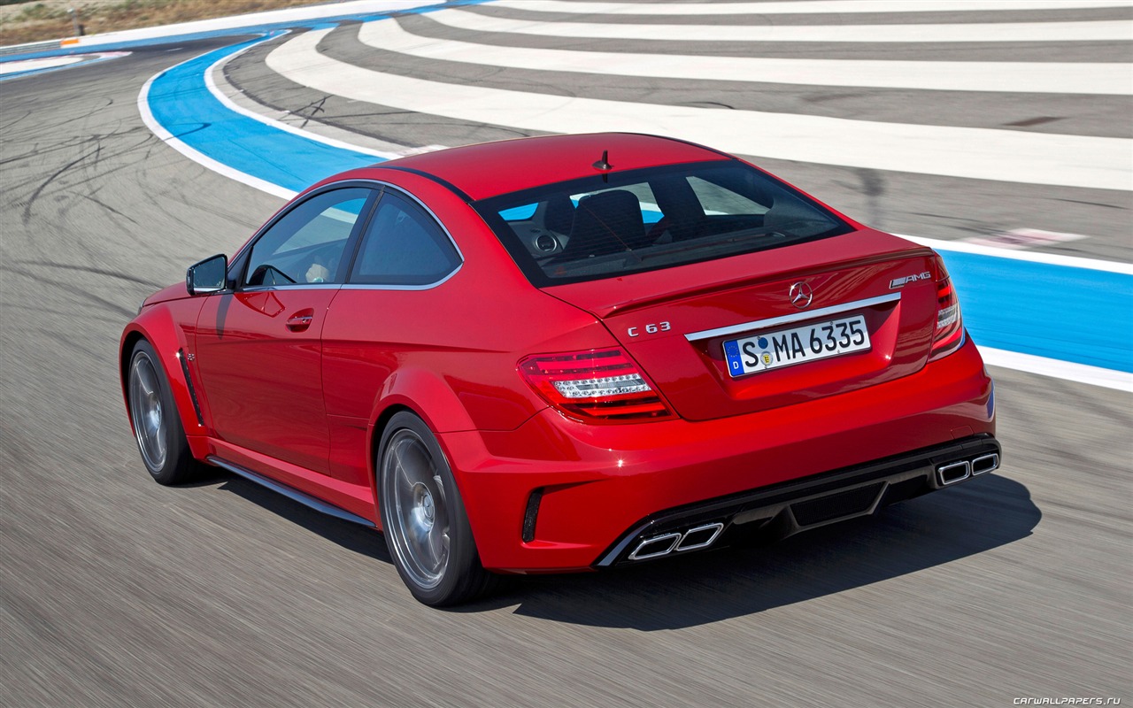 Mercedes-Benz C63 AMG Black Series Coupe - 2011 HD wallpapers #17 - 1280x800
