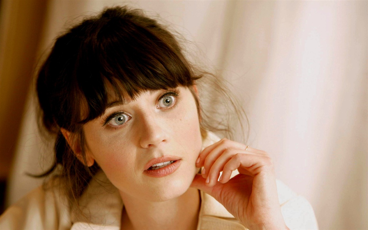 Zooey Deschanel hermosos fondos de pantalla #7 - 1280x800