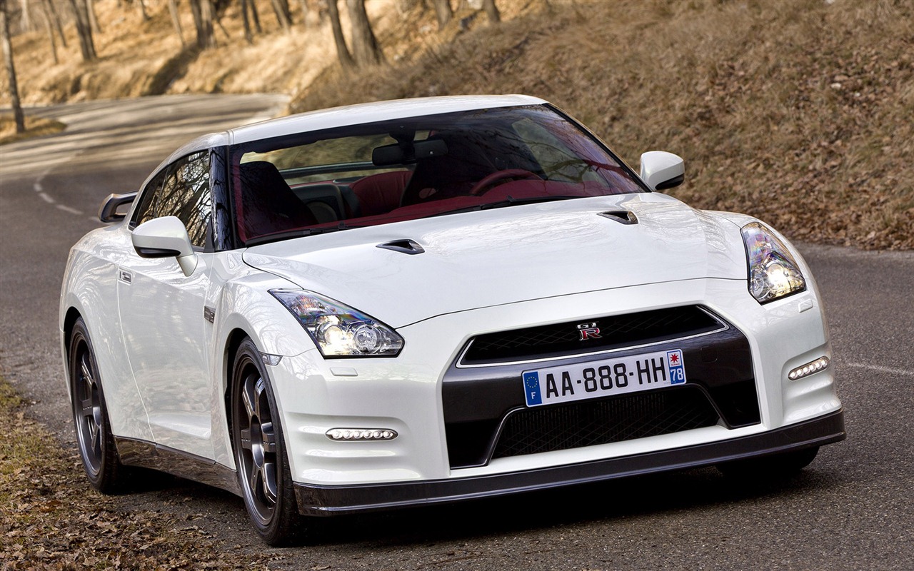 Nissan GT-R egoista 2011 HD tapety na plochu #14 - 1280x800