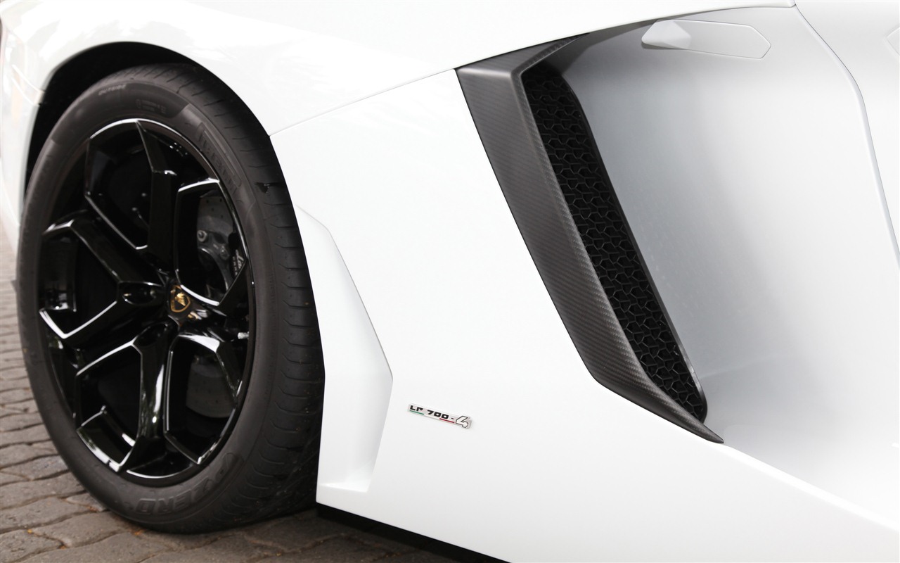 2012 Lamborghini Aventador LP700-4 兰博基尼 高清壁纸9 - 1280x800