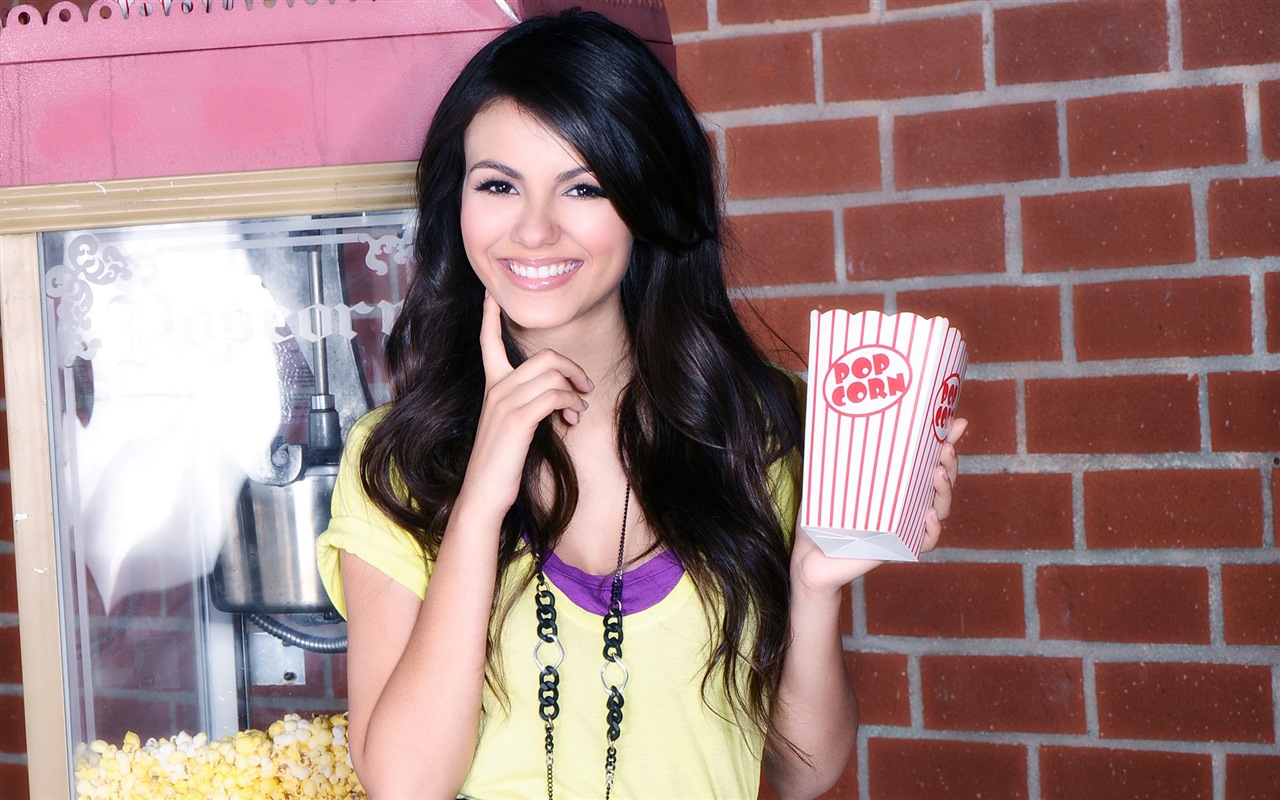 Victoria Justice krásné Tapety na plochu #14 - 1280x800