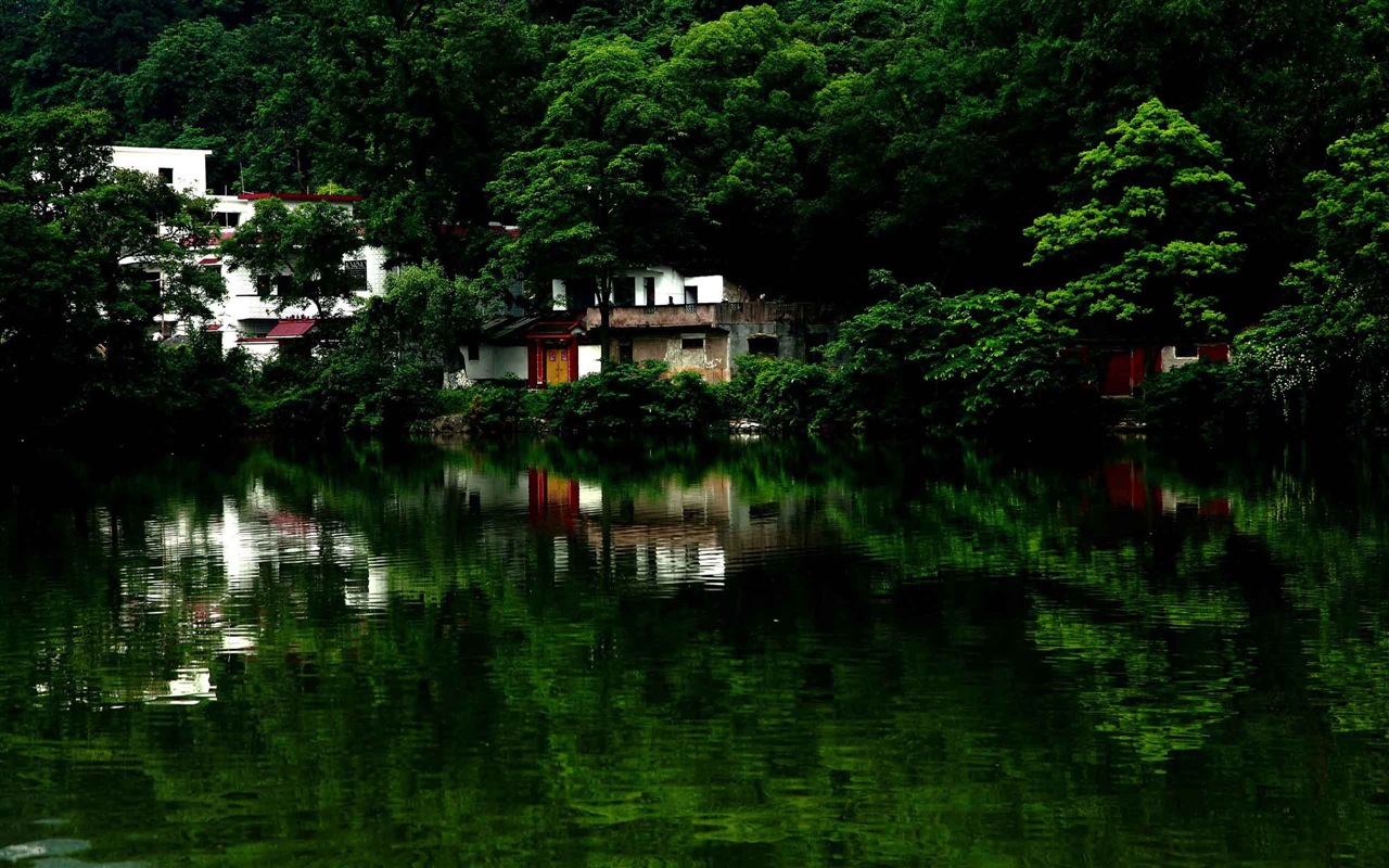 Reflection in the water natural scenery wallpaper #18 - 1280x800