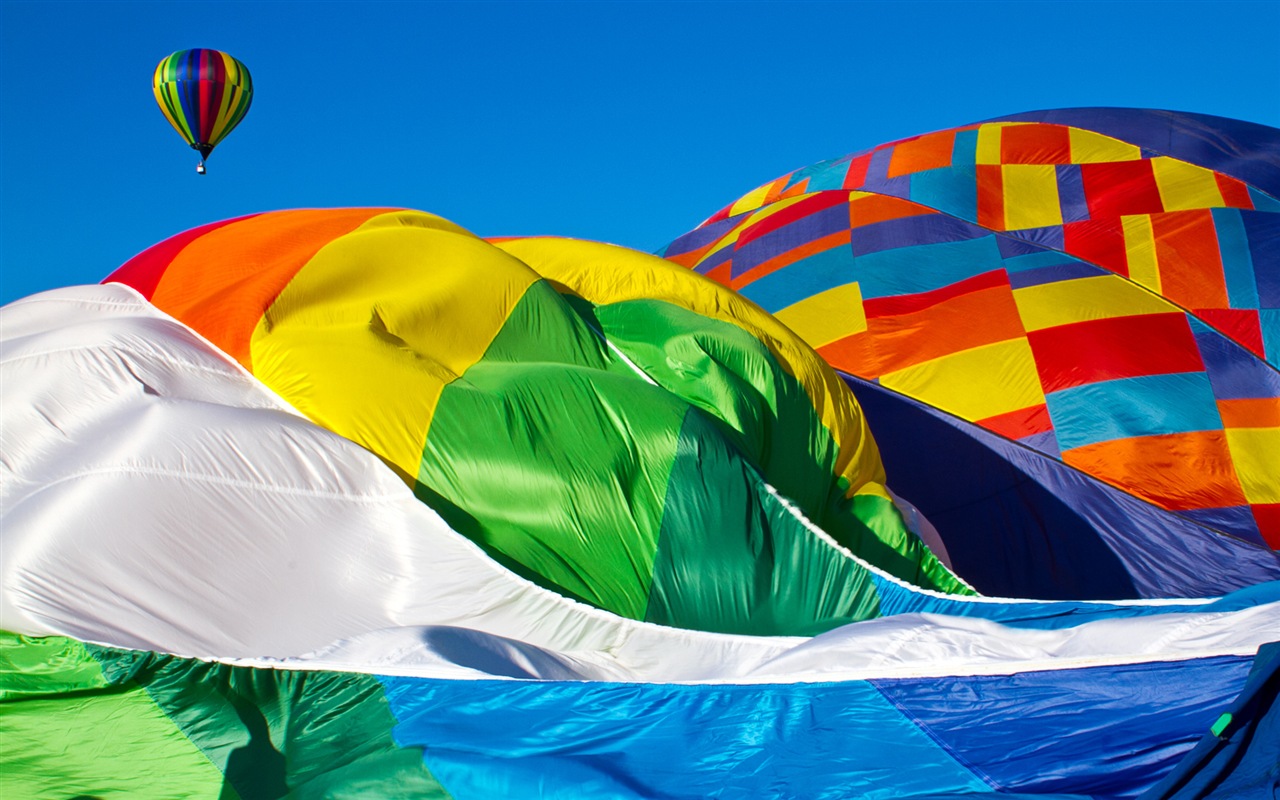 Regenbogen Heißluftballon, Windows 8 Theme HD Wallpaper #9 - 1280x800