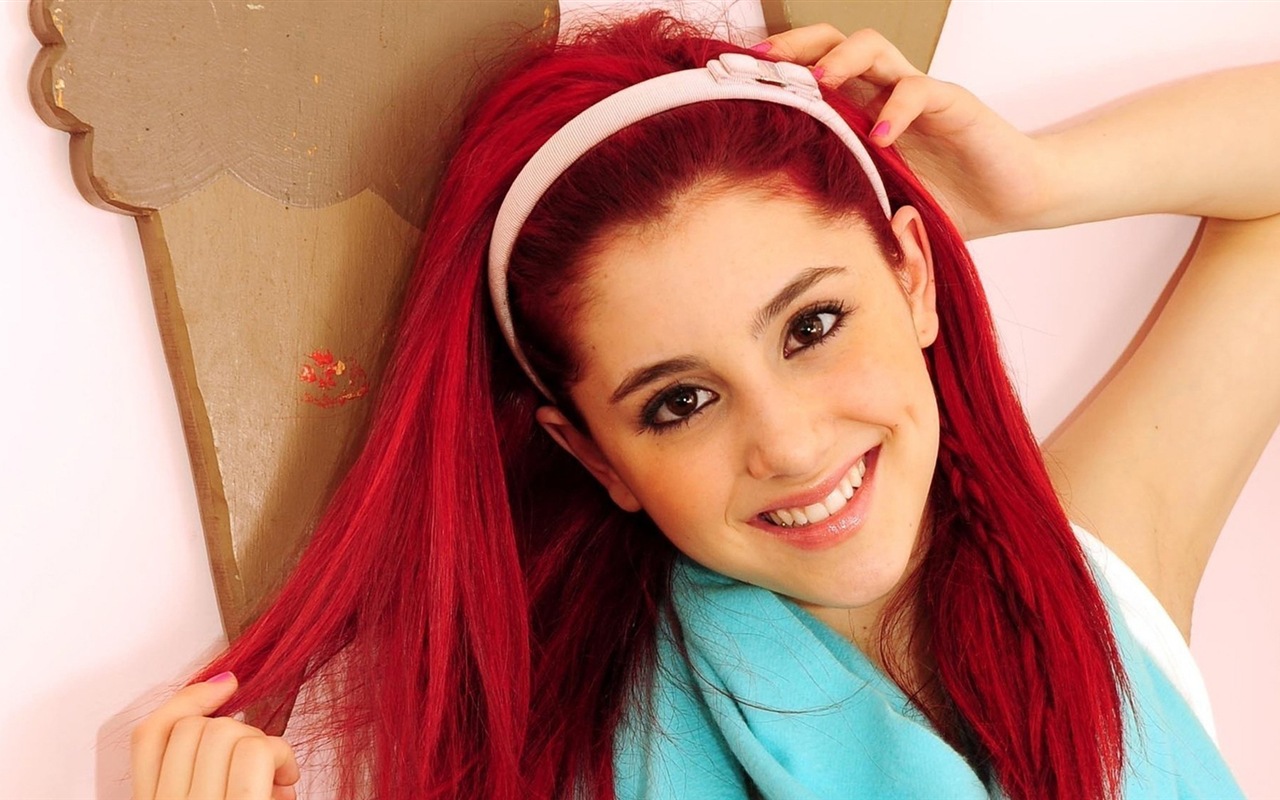 Ariana Grande HD tapety na plochu #6 - 1280x800