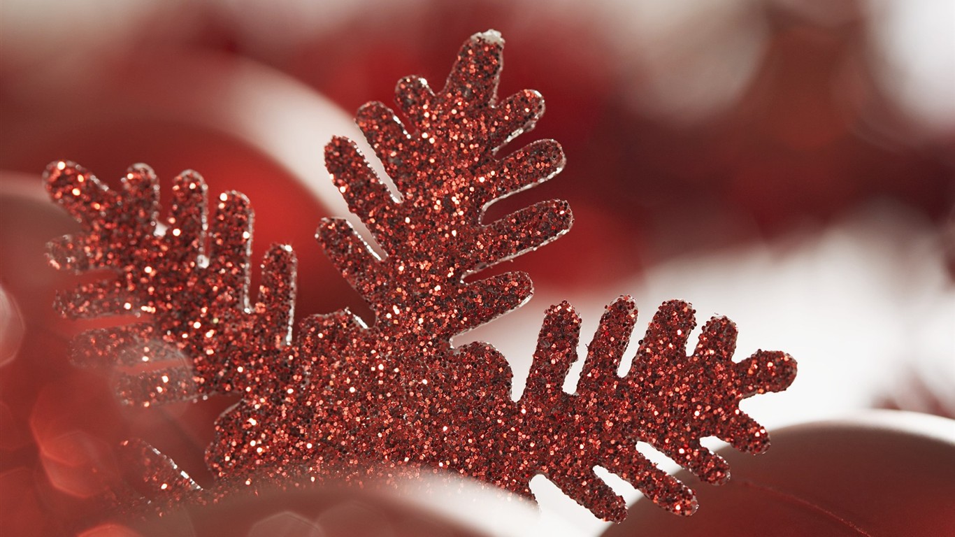 Happy Christmas decorations wallpapers #4 - 1366x768