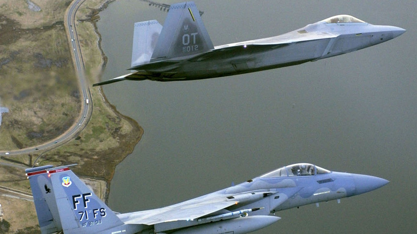 F-22 «Raptor» #20 - 1366x768