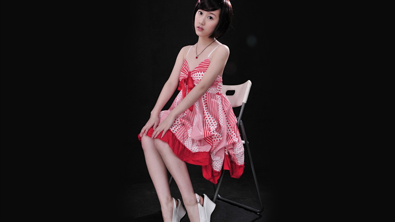 Liu Mei-obsahující tapety Happy dívka #13 - 1366x768