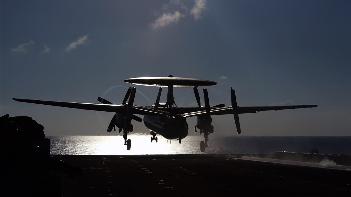 Fond d'écran HD avions militaires #18 - 1366x768