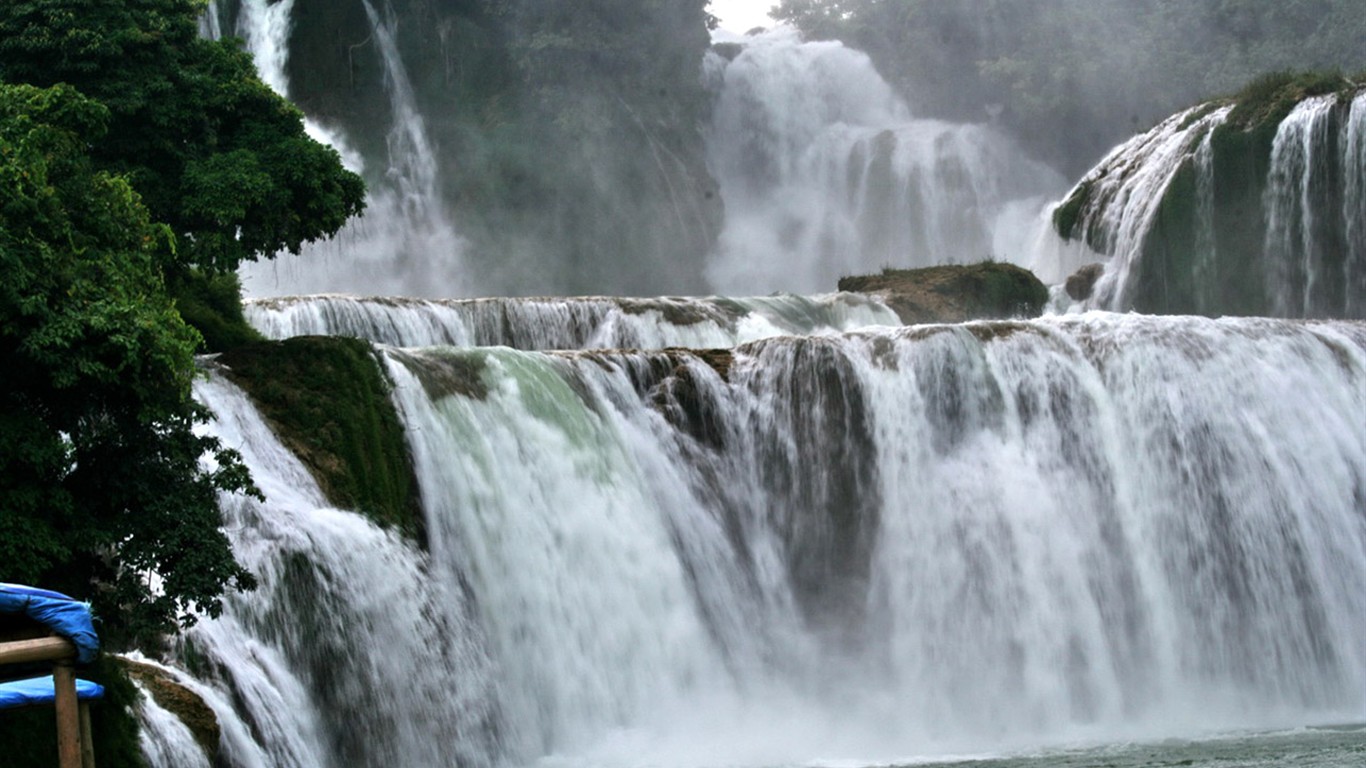 Detian Falls (Minghu Metasequoia Werke) #6 - 1366x768